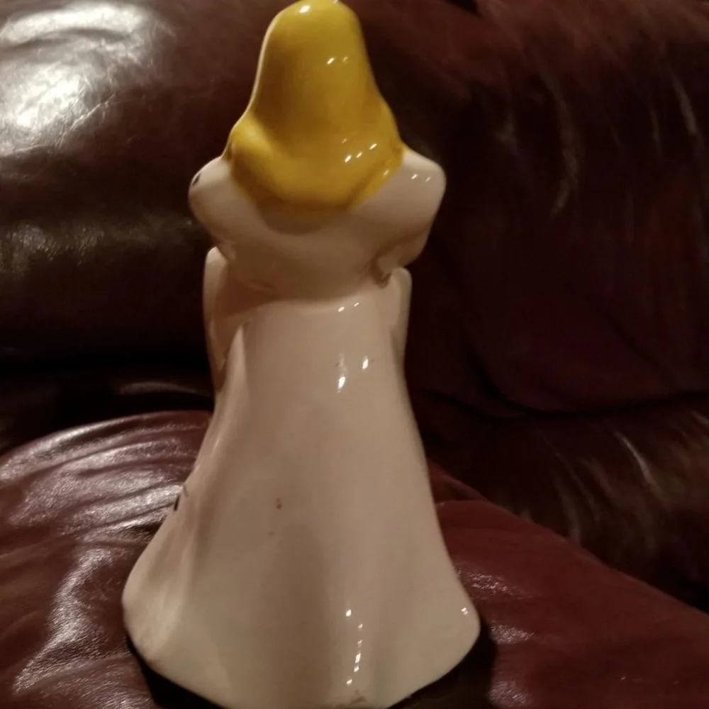 Vintage Weil Ware California Pottery glazed ceramic girl vase basket 1940's